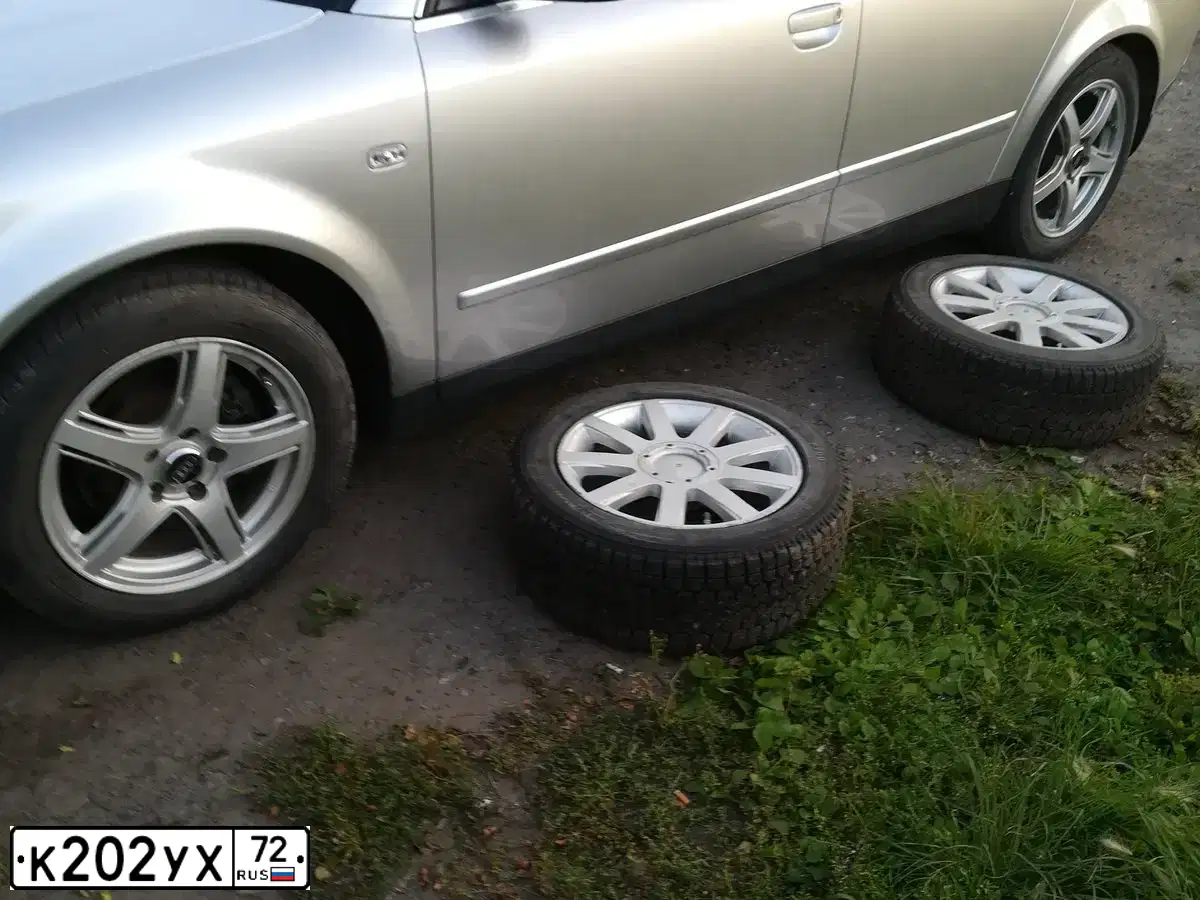 Фото автомобиля LADA 2115 SAMARA, 2009 — госномер Н642ХК29. Цвет: СЕРО-СИНЕ-ЗЕЛЕНЫЙ