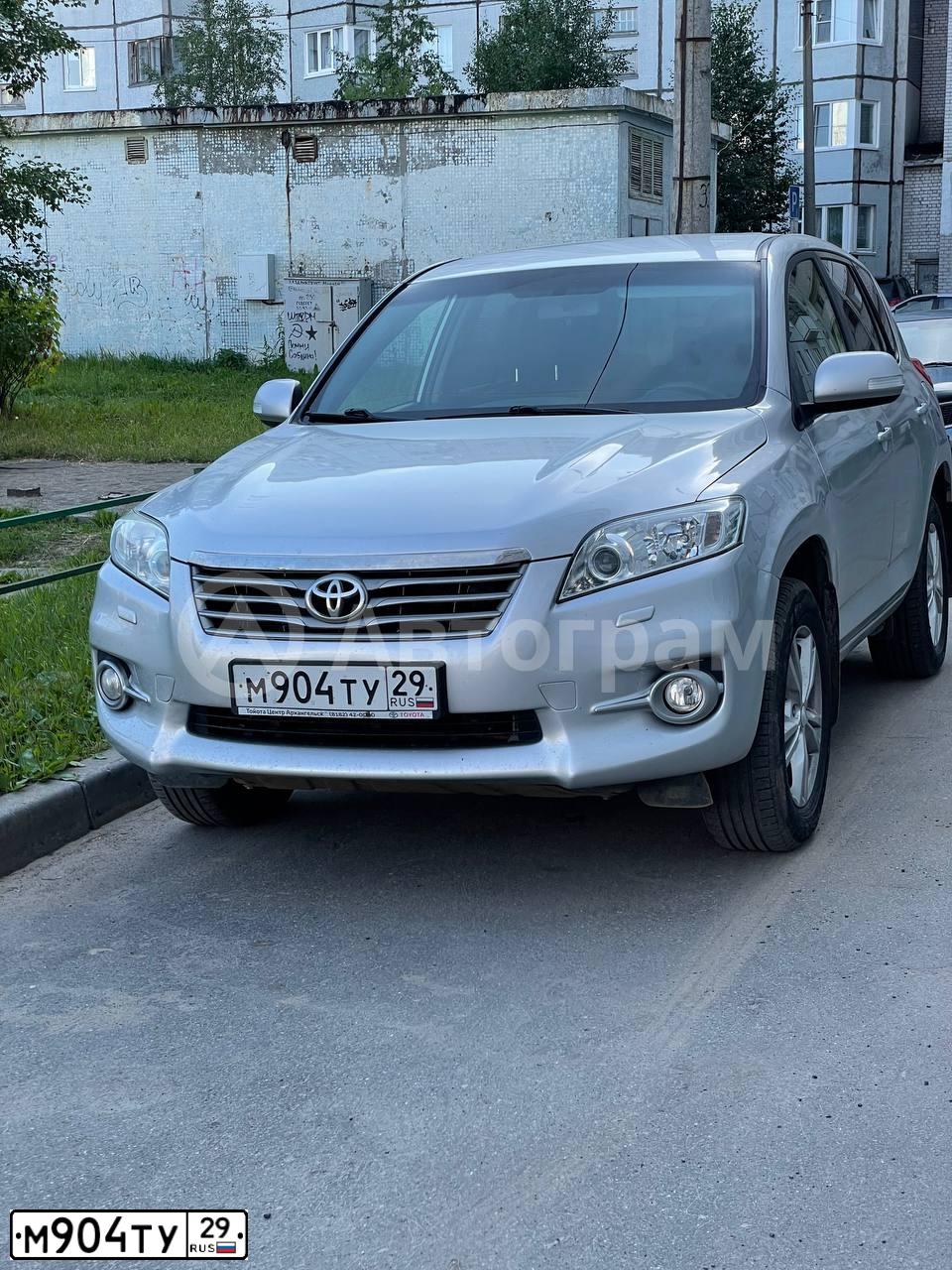 Фото автомобиля TOYOTA RAV4, 2012 — госномер М904ТУ29. Цвет: СЕРЕБРИСТЫЙ