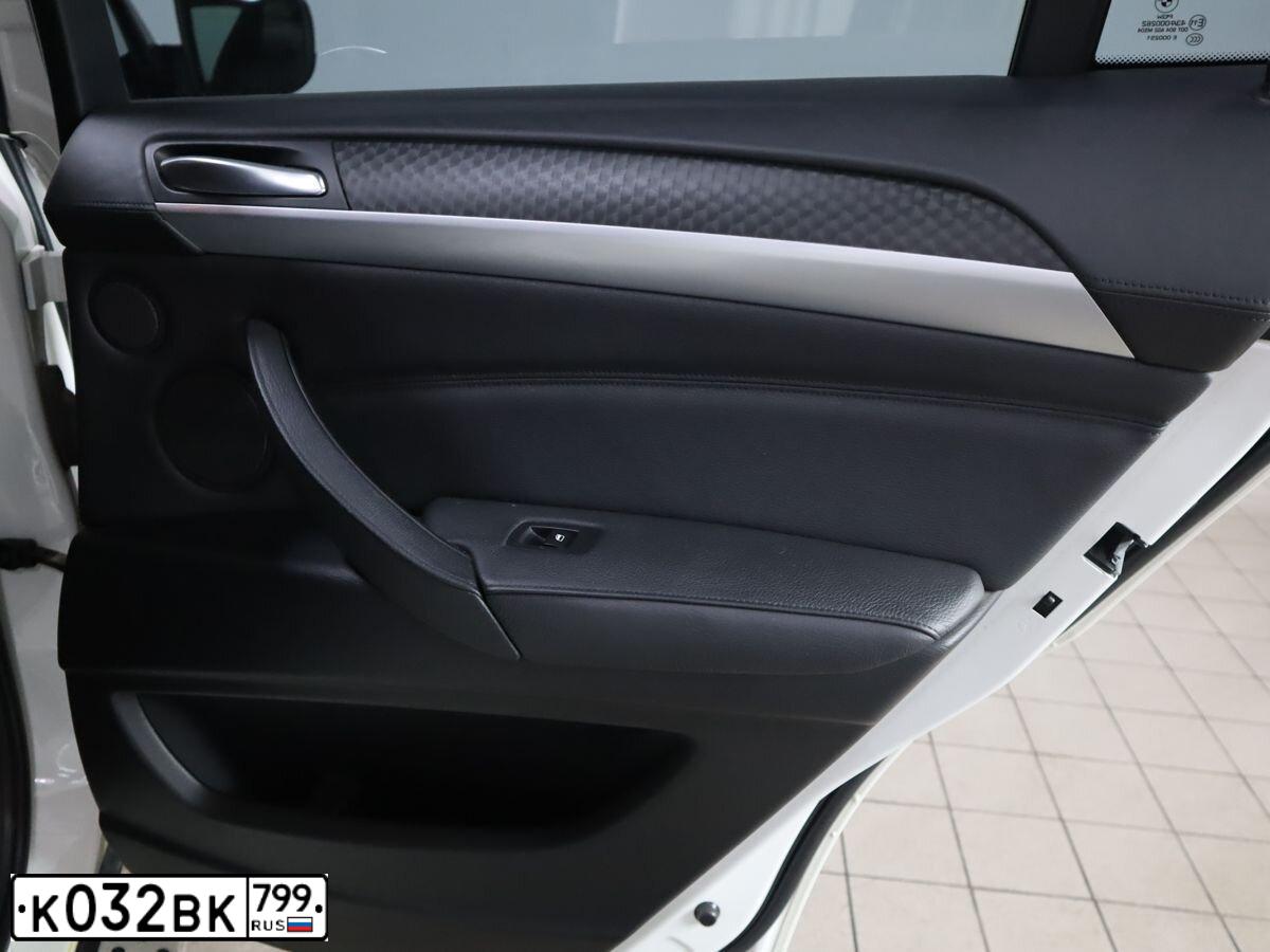 Фото автомобиля BMW X6, 2013 — госномер К001РВ69. Цвет: Белый