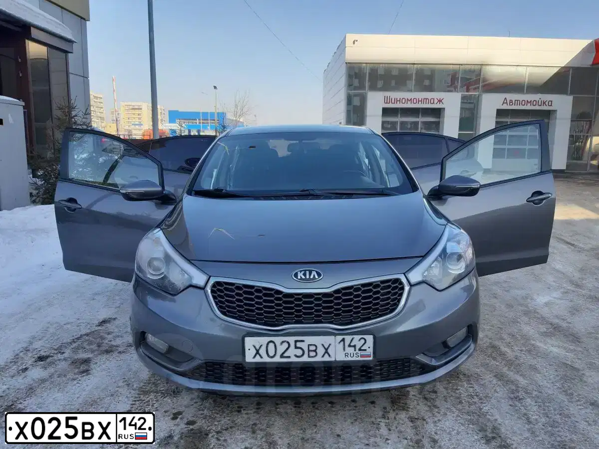 Фото автомобиля KIA CERATO, 2013 — госномер К683ММ142. Цвет: СЕРЫЙ