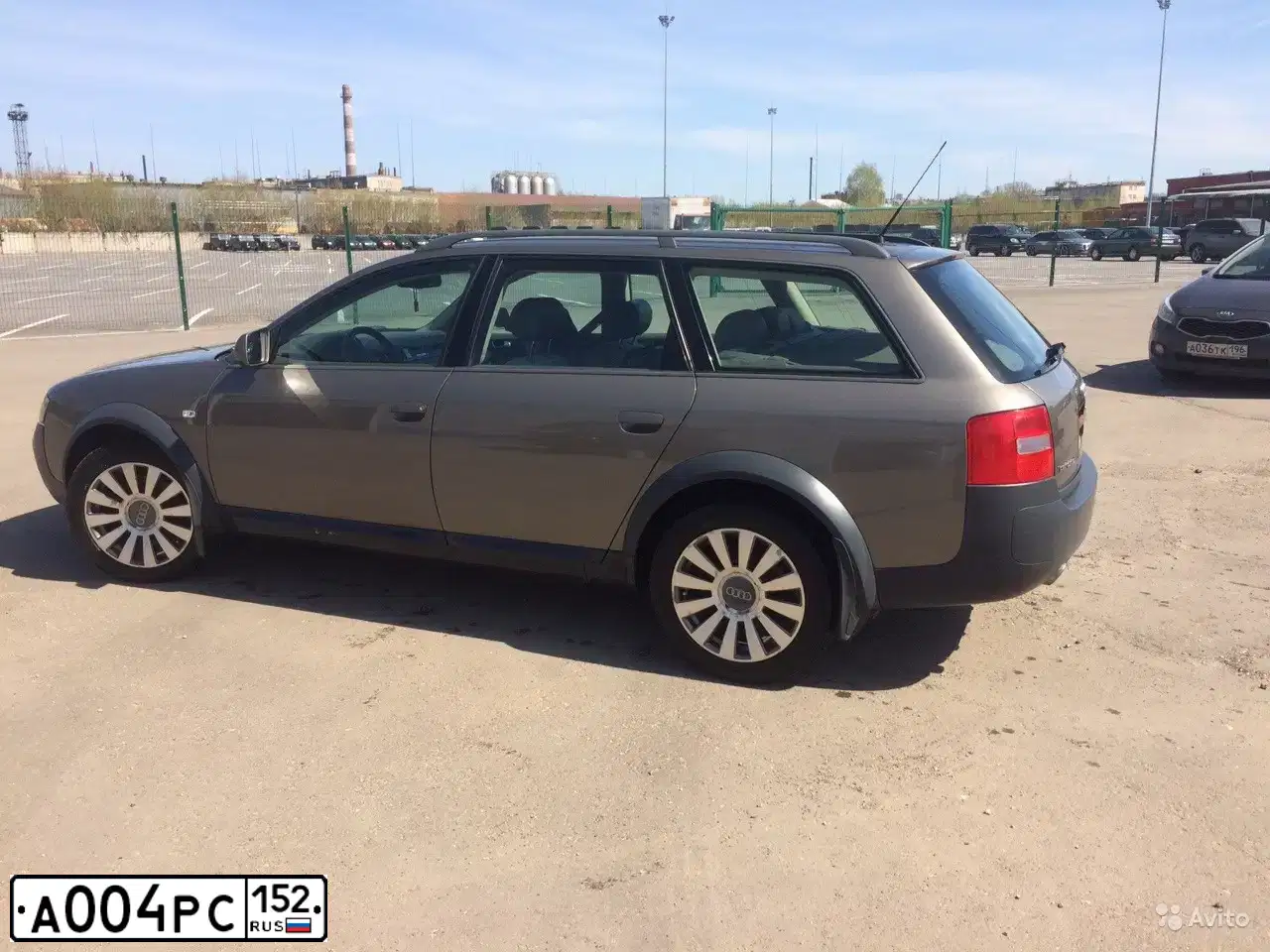 Фото автомобиля AUDI A6, 2004 — госномер А150АА52. Цвет: БЕЖЕВЫЙ