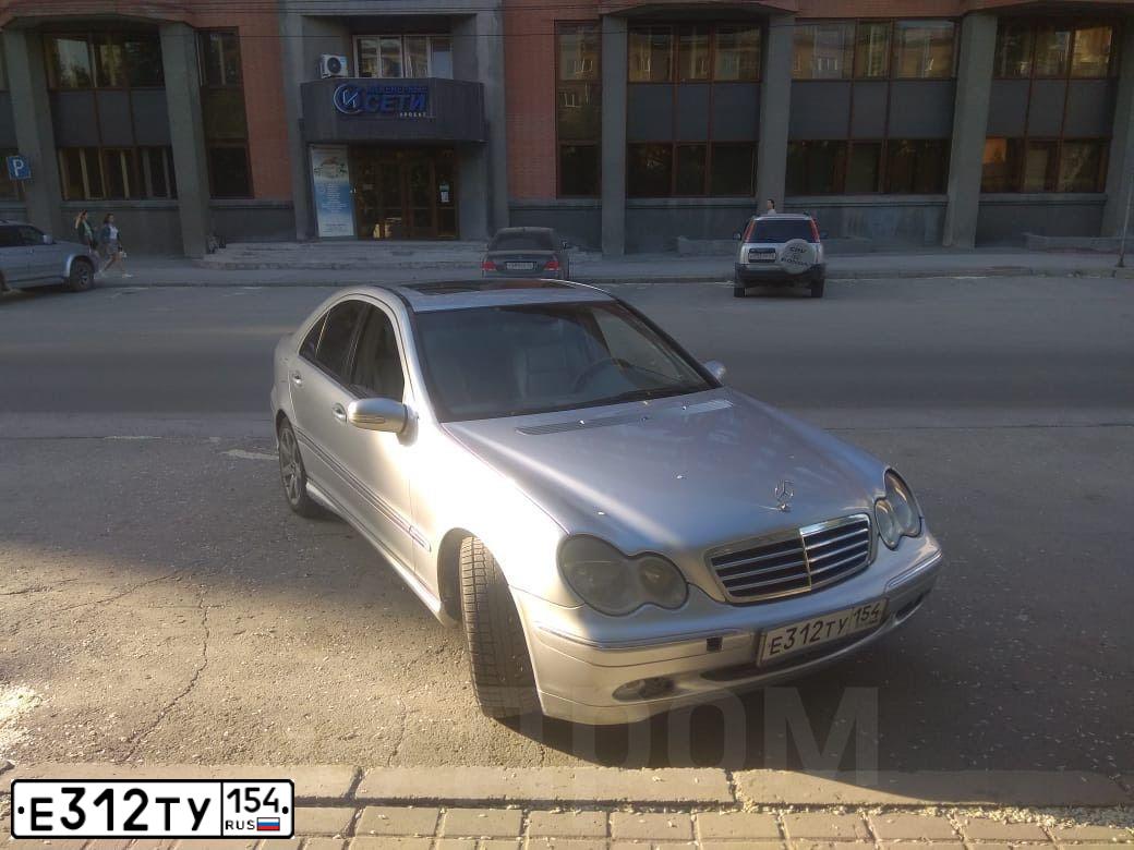 Фото автомобиля MERCEDES-BENZ C230, 2004 — госномер Р086НЕ154. Цвет: СЕРЕБРИСТЫЙ