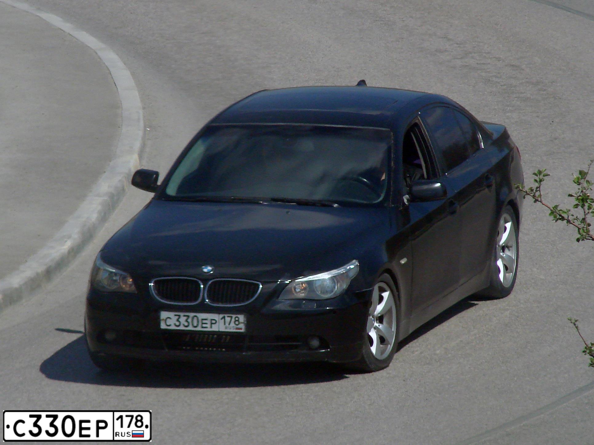 Фото автомобиля BMW W SERIE 5, 2005 — госномер В089КК09. Цвет: ЧЕРНЫЙ