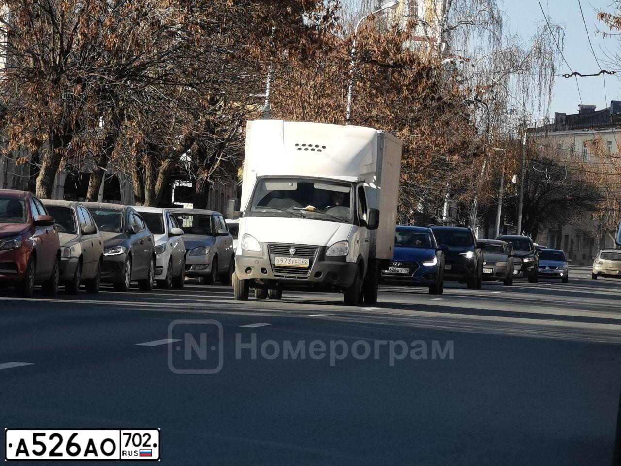 Фото автомобиля HINO 300-SERIE, 2019 — госномер А526АО702. Цвет: БЕЛЫЙ