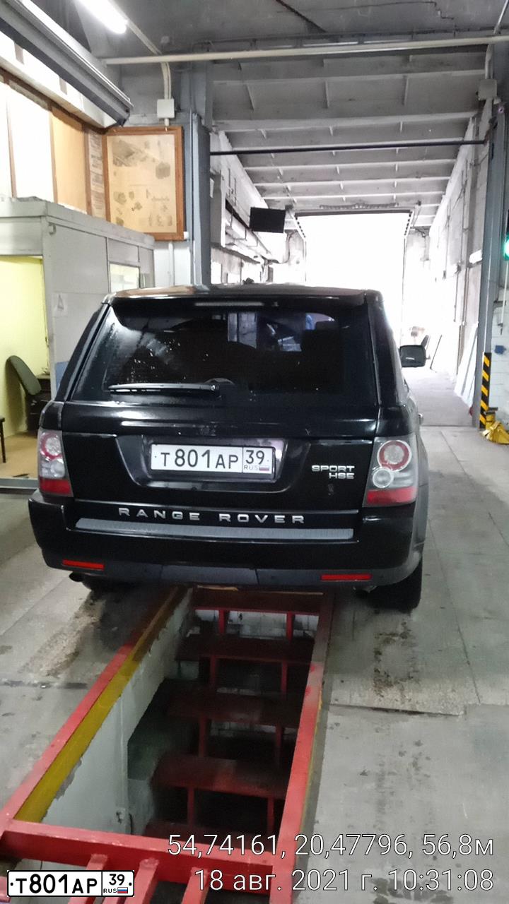 Фото автомобиля LANDROVER RANGE ROVER SPORT, 2011 — госномер Т801АР39. Цвет: ЧЕРНЫЙ