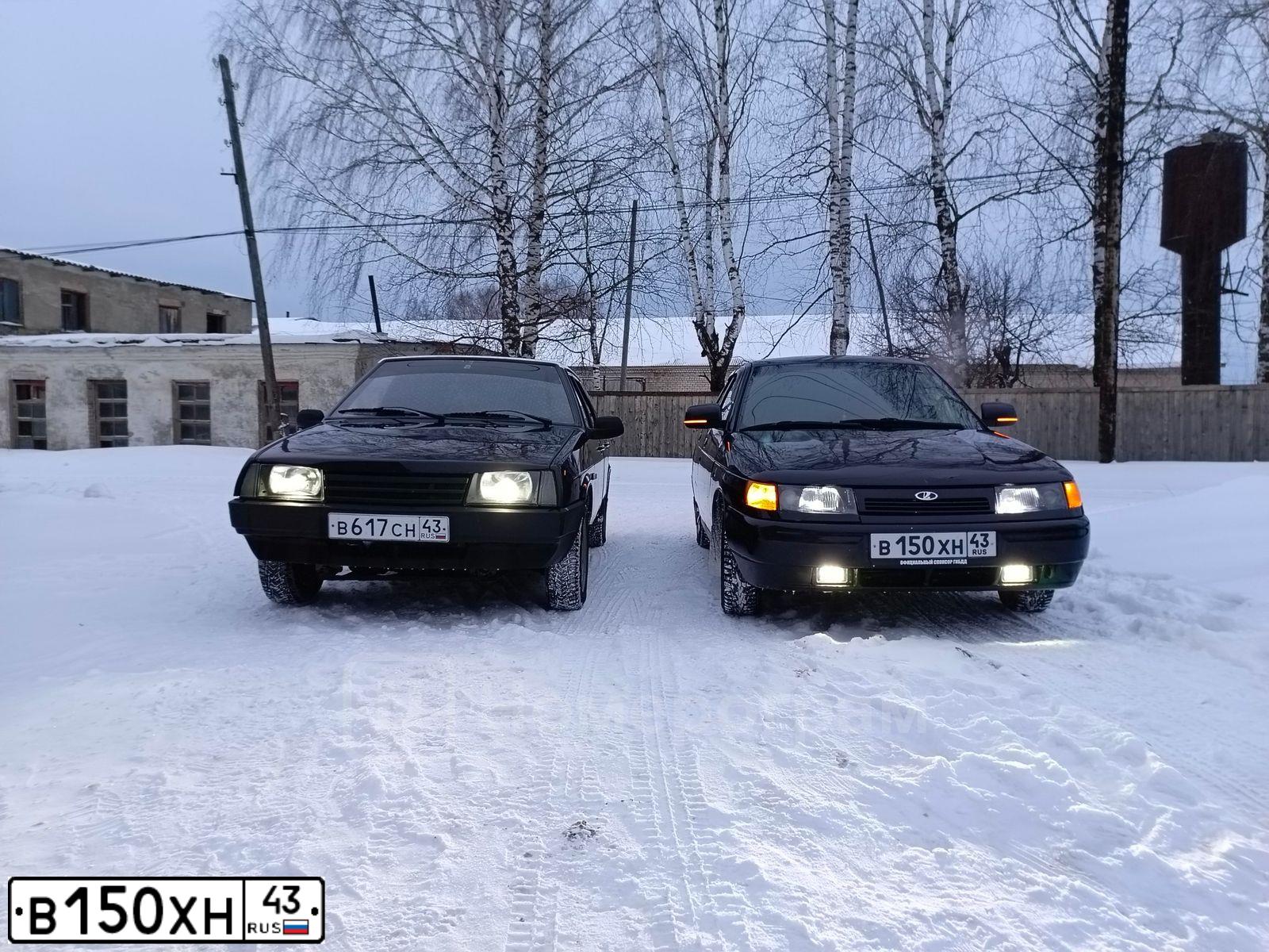 Фото автомобиля LADA 2112, 2003 — госномер В150ХН43. Цвет: ЧЕРНЫЙ