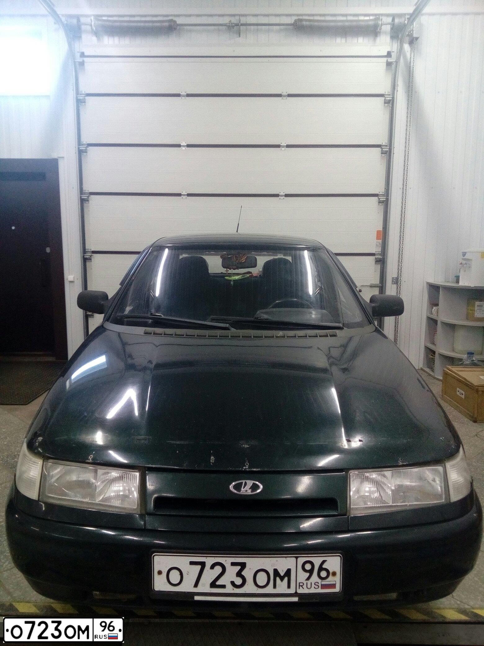 Фото автомобиля LADA 2110, 2002 — госномер Т552ТК196. Цвет: Темно-зеленый