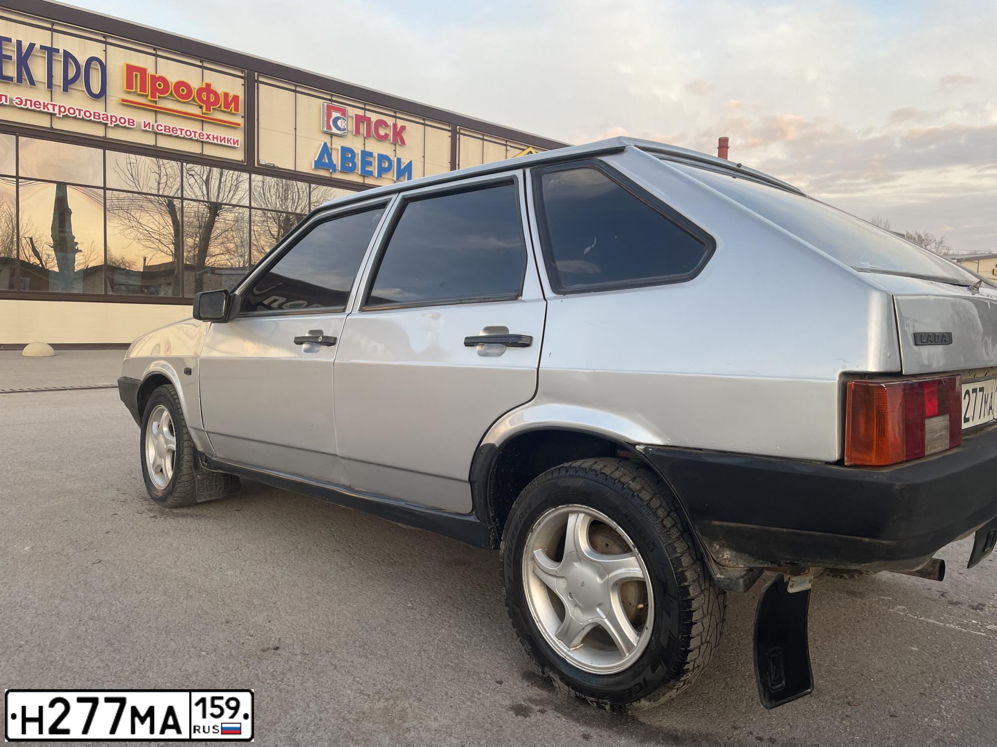 Фото автомобиля LADA 2109 SAMARA, 2001 — госномер Н277МА159. Цвет: СВЕТЛО-СЕРЕБРИСТЫЙ МЕТАЛЛ