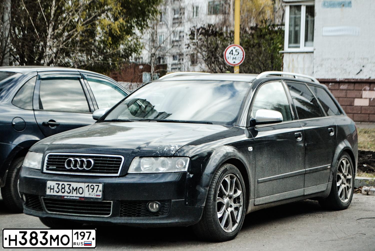 Фото автомобиля AUDI A4, 2002 — госномер Н303АА763. Цвет: ЧЕРНЫЙ