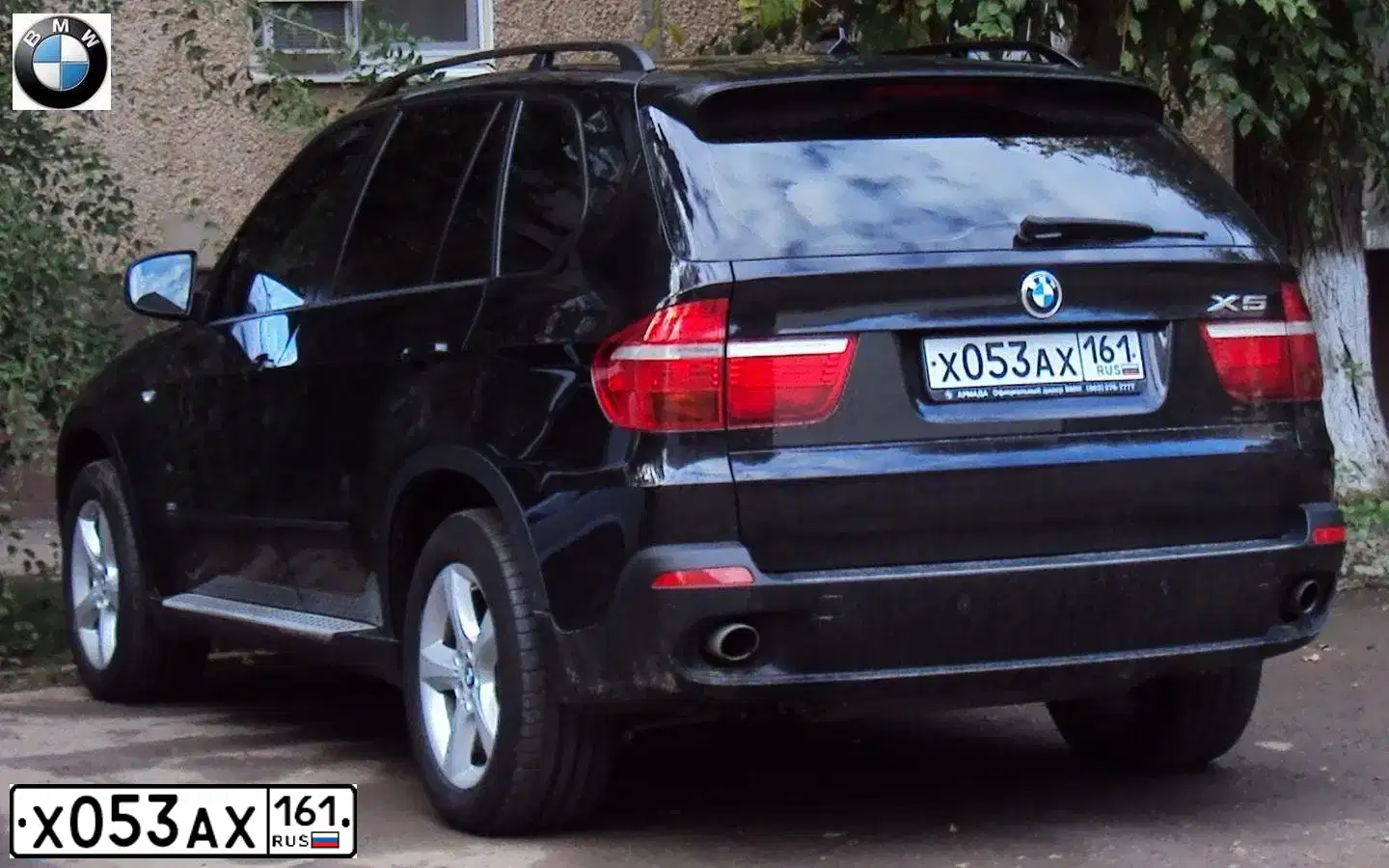 Фото автомобиля BMW X5, 2014 — госномер Т333ТО161. Цвет: БЕЛЫЙ МЕТАЛЛИК