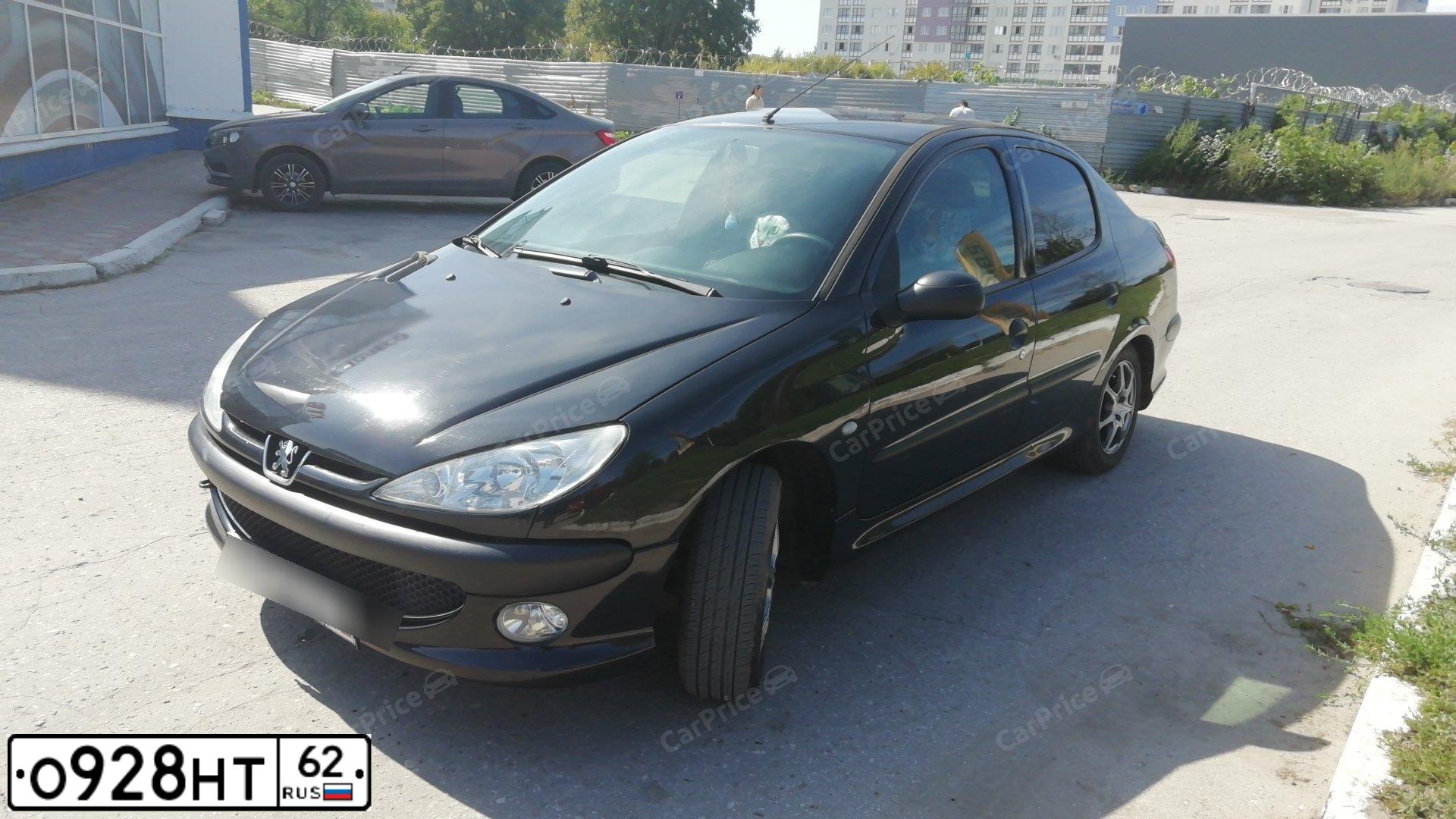 Фото автомобиля PEUGEOT 206, 2008 — госномер М820УУ33. Цвет: ЧЕРНЫЙ