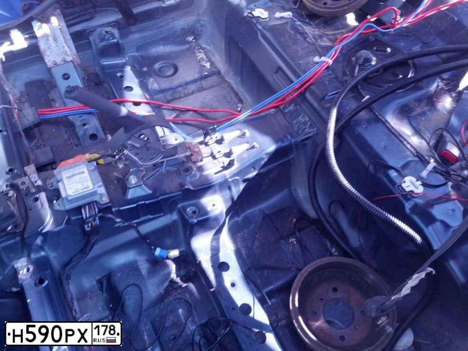 Фото автомобиля NISSAN ALMERA, 2007 — госномер Т761НМ198. Цвет: Темно-синий