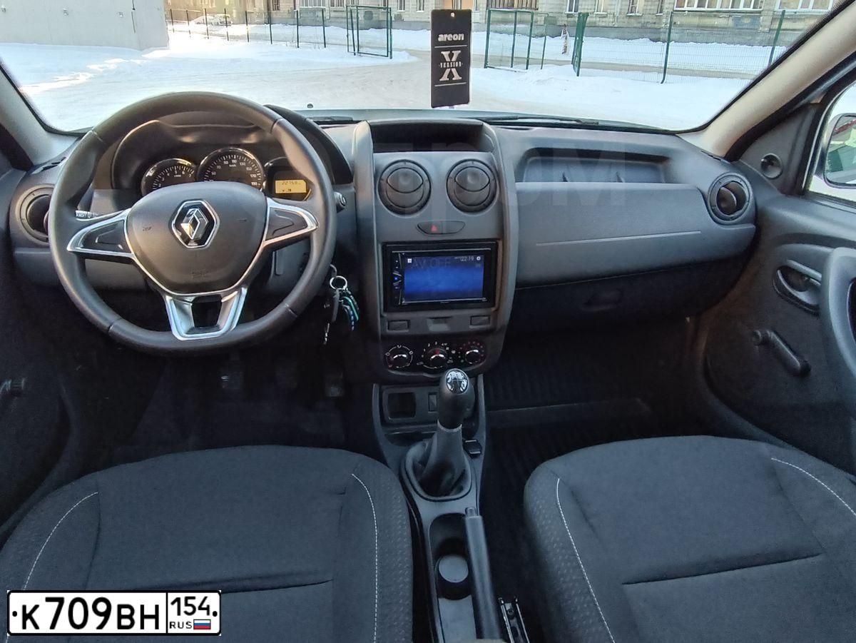 Фото автомобиля RENAULT DUSTER, 2020 — госномер Р660ОВ142. Цвет: Белый