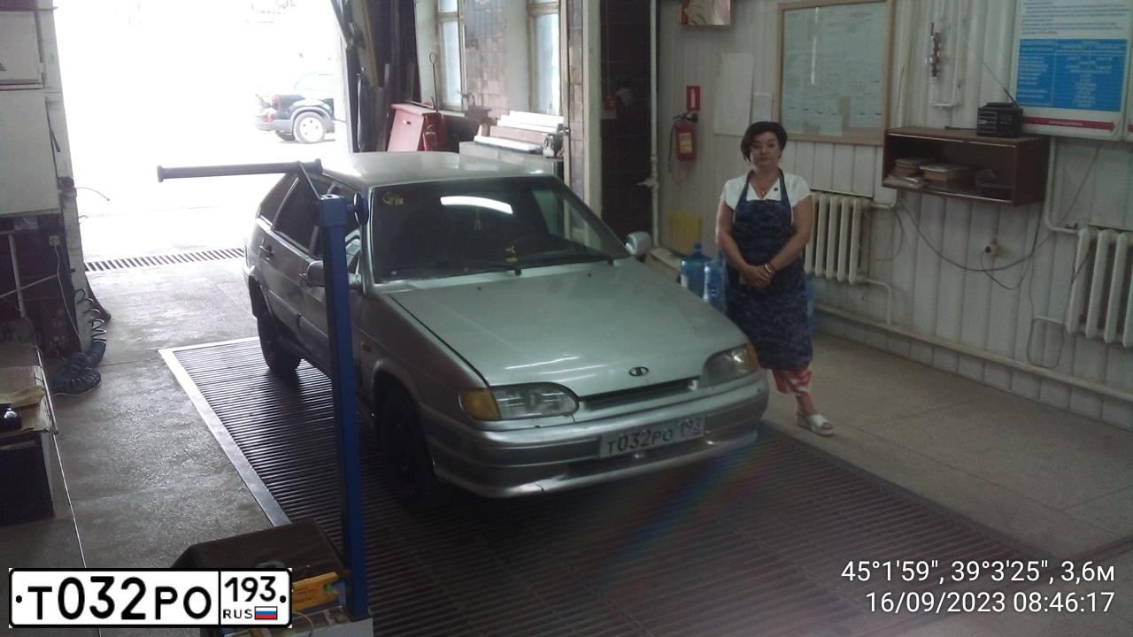 Фото автомобиля LADA 2114 SAMARA, 2007 — госномер Т032РО193. Цвет: СВЕТЛО-СЕРЕБРИСТЫЙ МЕТАЛЛ