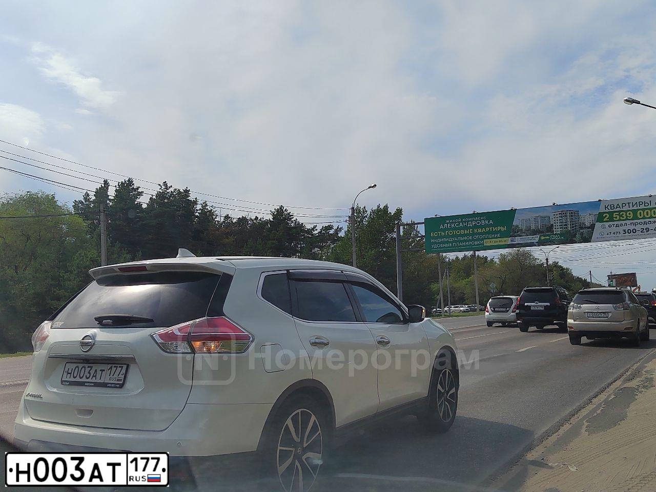 Фото автомобиля TAGAZ SANTA FE CLASSIC, 2009 — госномер Е322ОМ750. Цвет: ТЕМНО-СЕРЫЙ