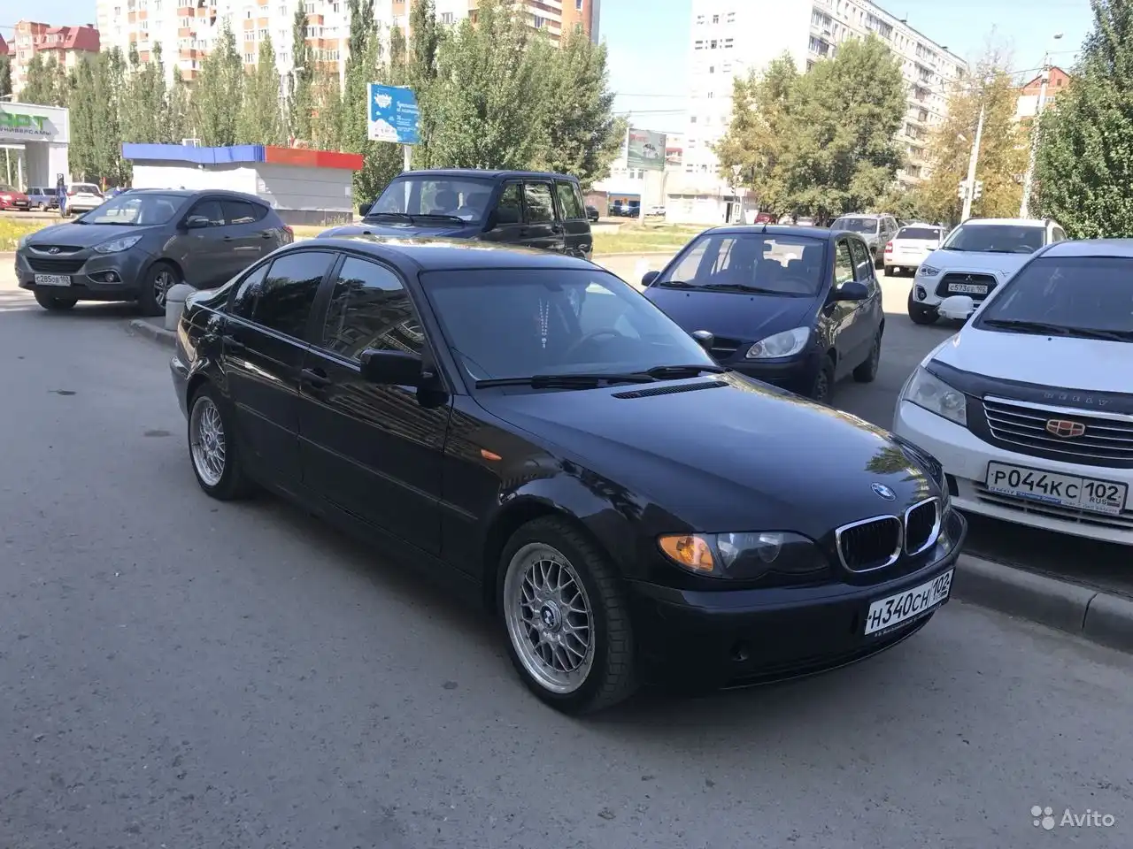 Фото автомобиля GEELY Y EMGRAND, 2013 — госномер Х502УУ102. Цвет: БЕЛЫЙ