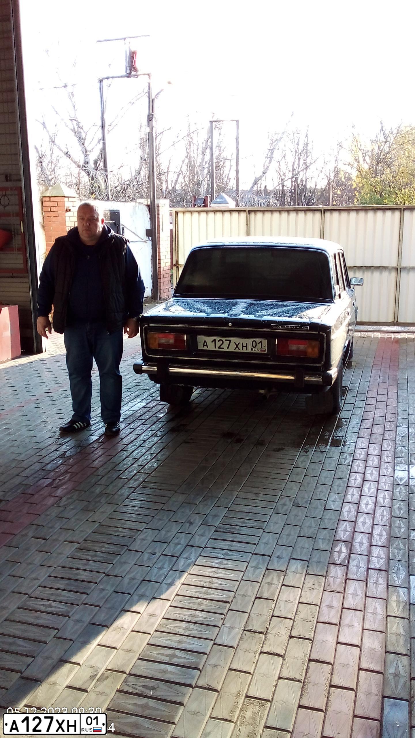 Фото автомобиля LADA 2106, 1996 — госномер У693СВ193. Цвет: ЗЕЛЕНЫЙ