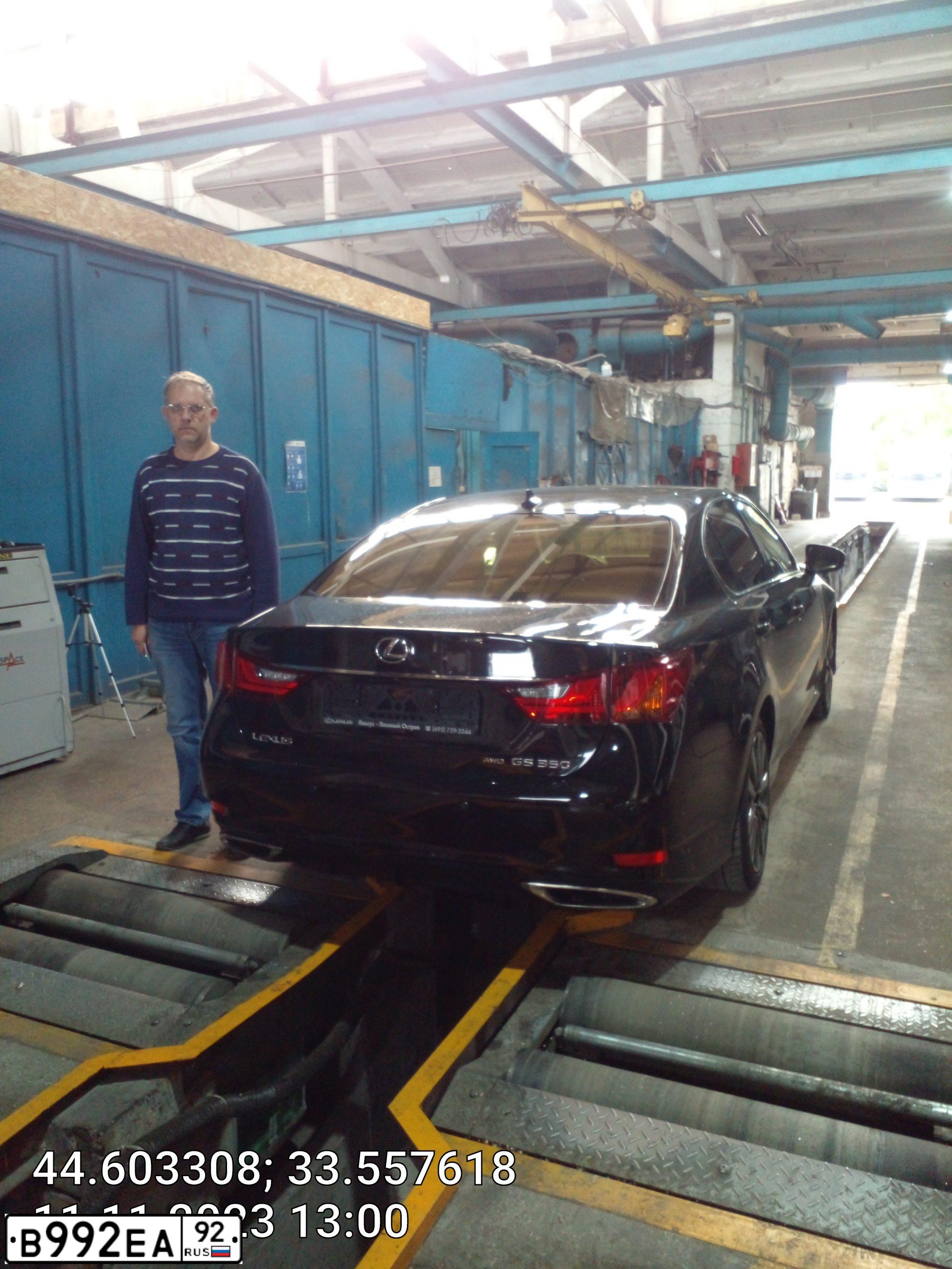 Фото автомобиля ЛЕКСУС GS350, 2012 — госномер Р158ВУ82. Цвет: ЧЕРНЫЙ