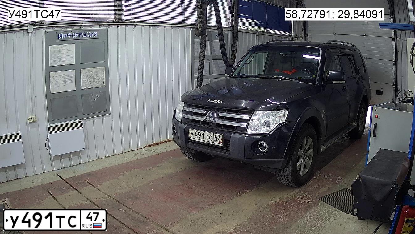 Фото автомобиля MITSUBISHI PAJERO, 2008 — госномер У491ТС47. Цвет: ЧЕРНЫЙ