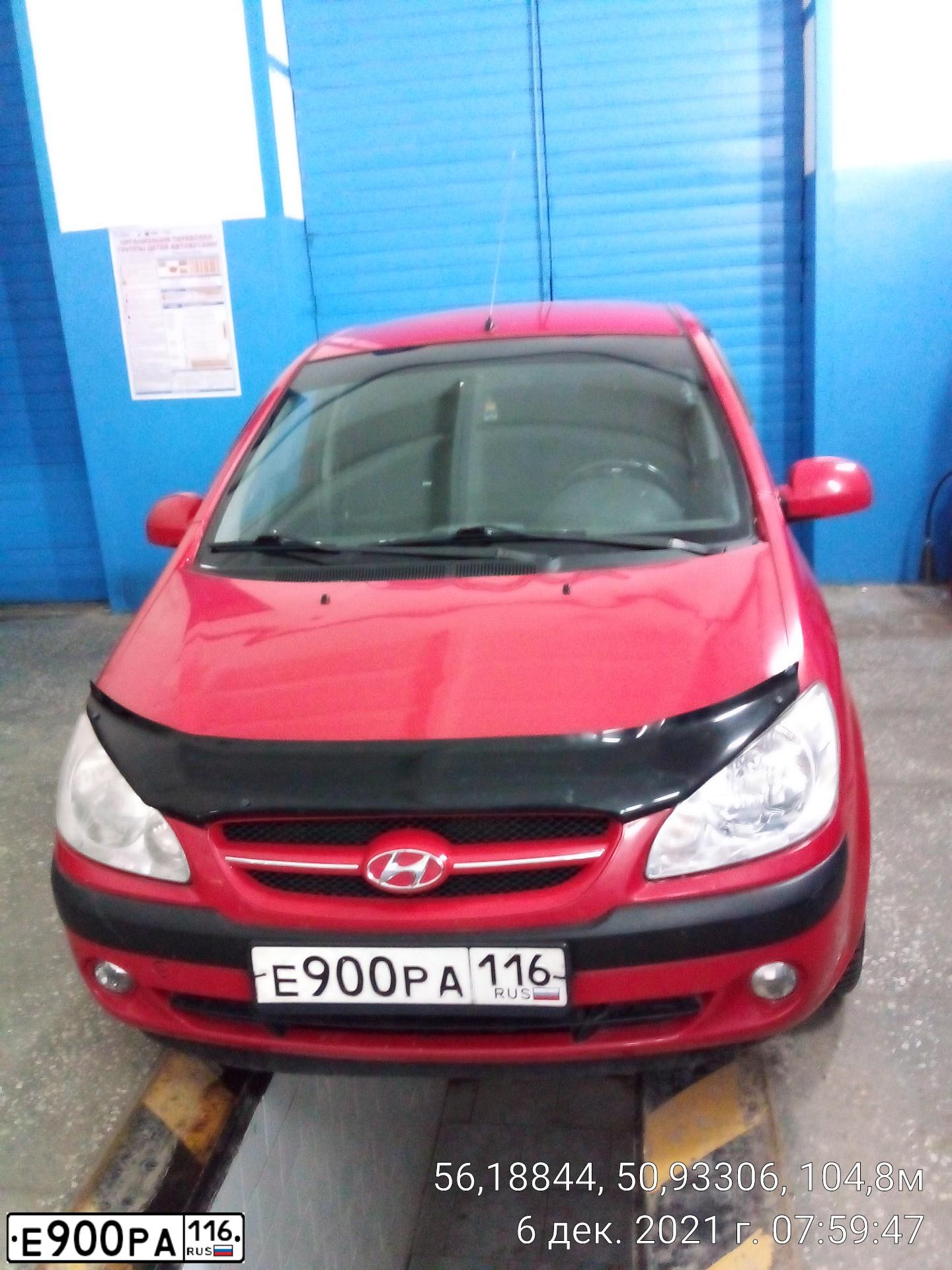 Фото автомобиля HYUNDAI GETZ, 2007 — госномер У394РН116. Цвет: Красный