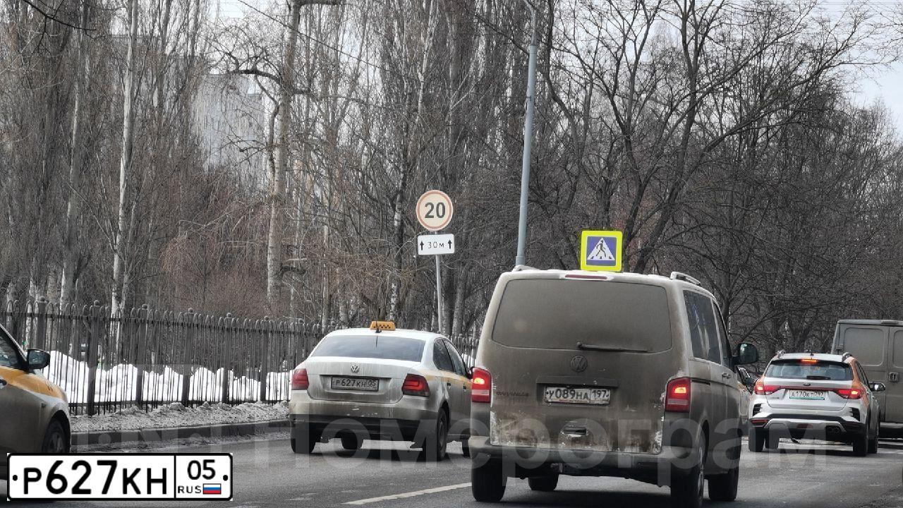 Фото автомобиля VOLKSWAGEN POLO, 2018 — госномер О031ОВ32. Цвет: Белый