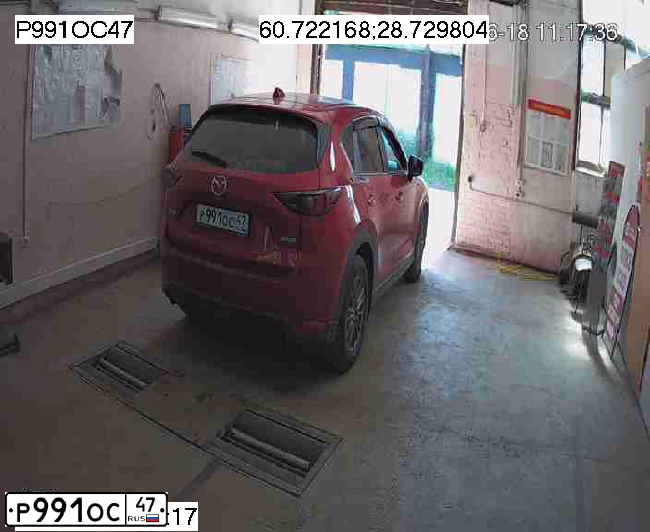 Фото автомобиля MAZDA CX-5, 2017 — госномер Р991ОС47. Цвет: КРАСНЫЙ