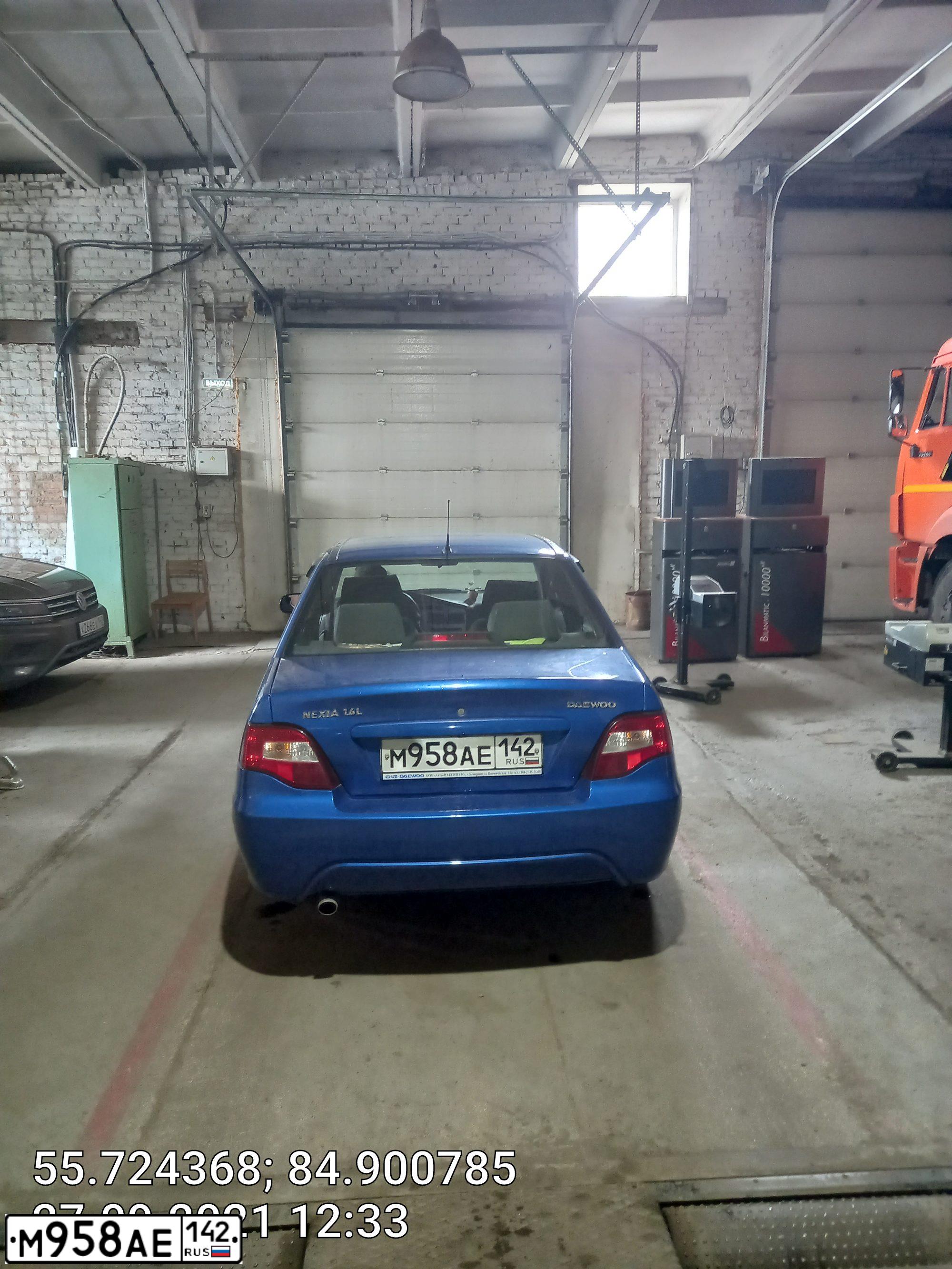 Фото автомобиля DAEWOO NEXIA, 2011 — госномер М958АЕ142. Цвет: ГЛАЗУРНО СИНИЙ