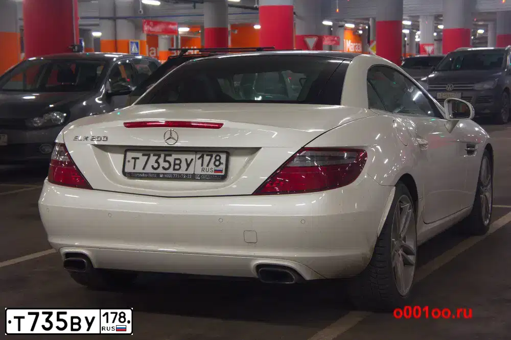 Фото автомобиля MERCEDES SLK-KLASSE, 2014 — госномер Т735ВУ178. Цвет: БЕЛЫЙ