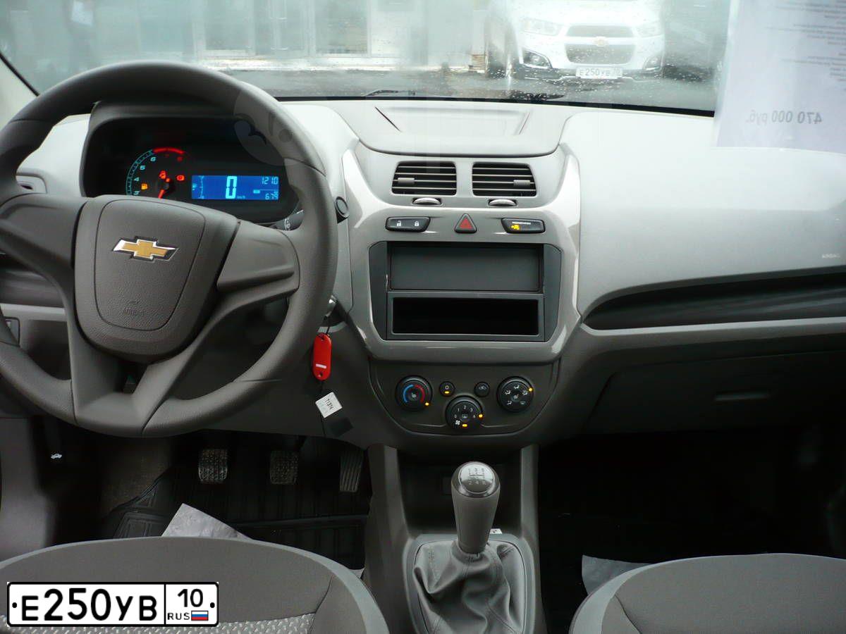 Фото автомобиля HYUNDAI TUCSON, 2007 — госномер Е250УВ10. Цвет: СВЕТЛО-ГОЛУБОЙ