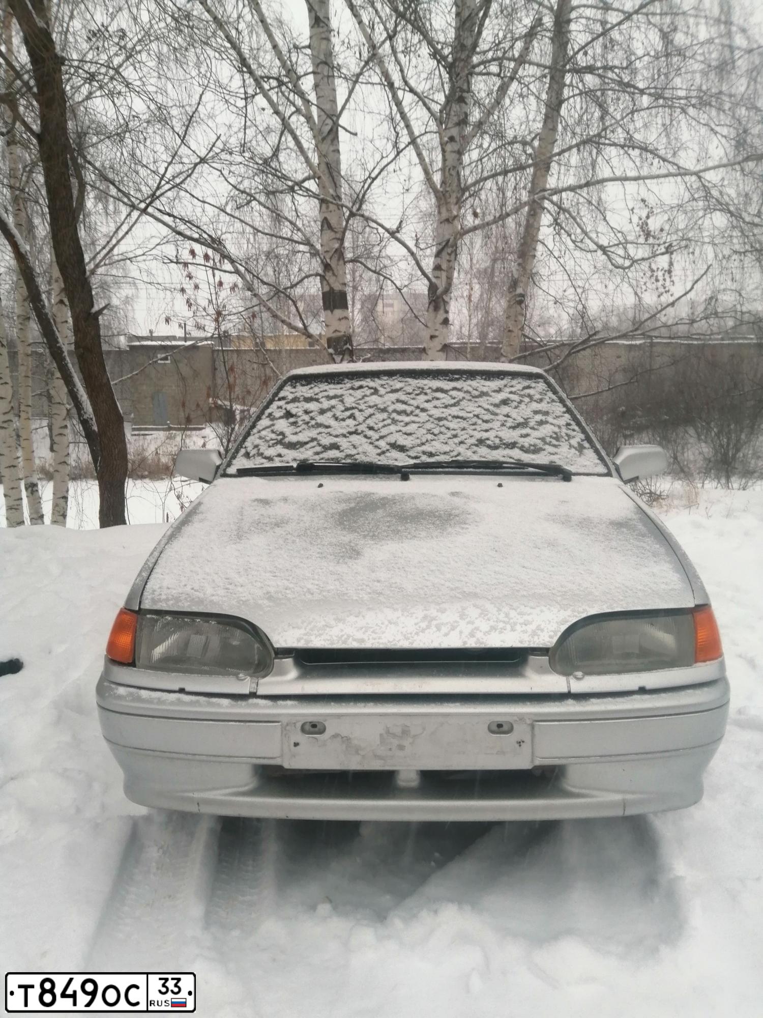 Фото автомобиля LADA 2115 SAMARA, 2002 — госномер М566СХ33. Цвет: СЕРЕБРИСТО-СЕРЫЙ