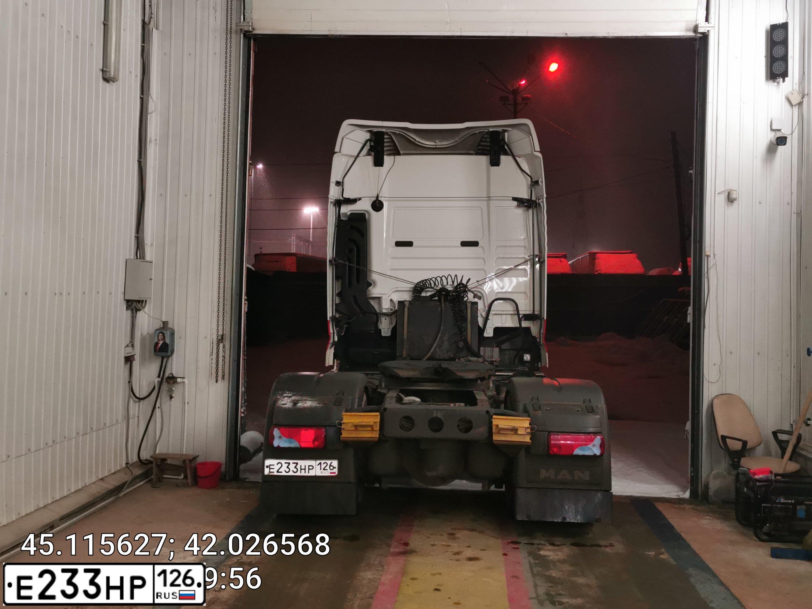 Фото автомобиля MAN N TGX 18.XXX 4X2, 2019 — госномер Е233НР126