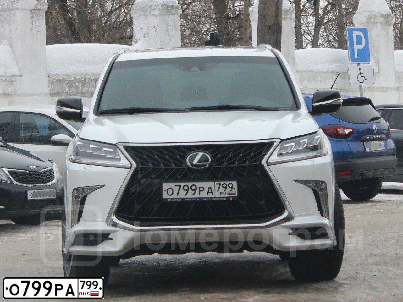 Фото автомобиля LEXUS LX570, 2019 — госномер Р824ОУ40. Цвет: Белый