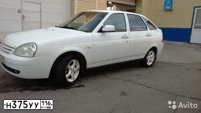 Фото автомобиля LADA 2172 PRIORA, 2009 — госномер Н375УУ116. Цвет: Белый