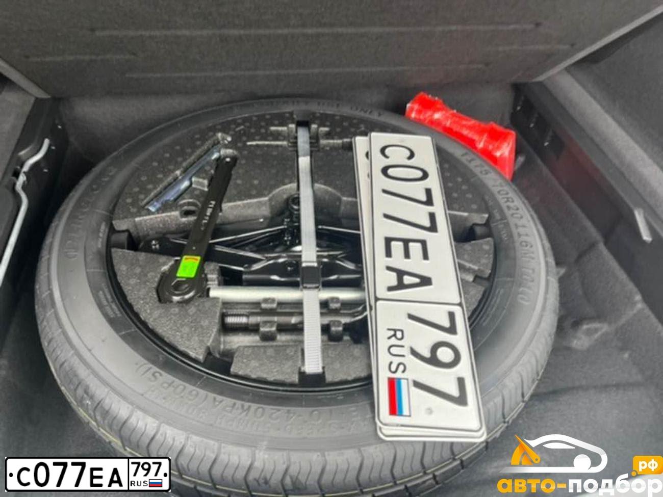 Фото автомобиля VOLKSWAGEN TOUAREG, 2021 — госномер М815НН13
