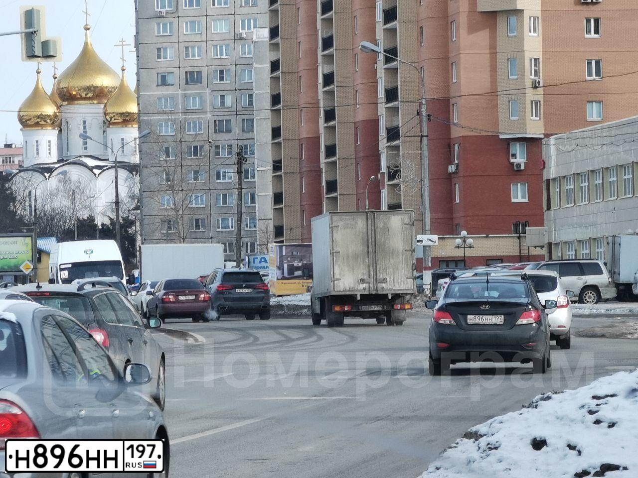 Фото автомобиля HYUNDAI SOLARIS, 2012 — госномер Н896НН197. Цвет: ЧЕРНЫЙ