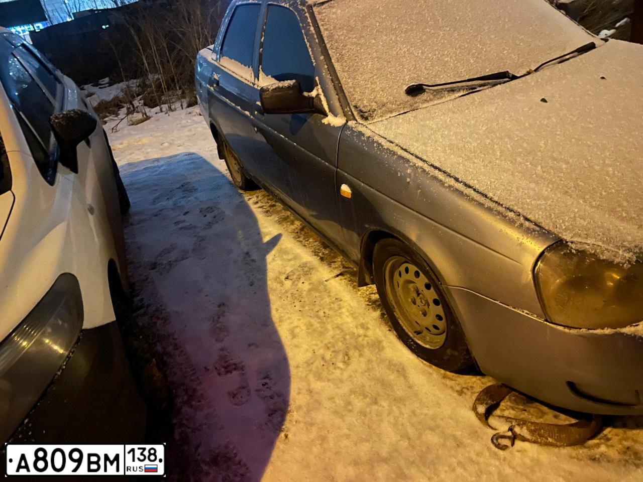 Фото автомобиля LADA 2170 PRIORA, 2007 — госномер А809ВМ138. Цвет: СРЕДНИЙ СЕРО-ЗЕЛЕНЫЙ МЕТ
