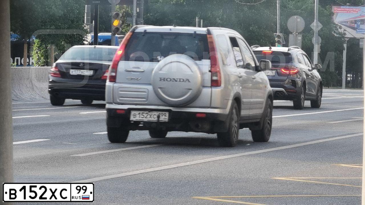 Фото автомобиля SUZUKI /GRAND/ VITARA, 2002 — госномер М571СА199. Цвет: ЗЕЛЕНЫЙ