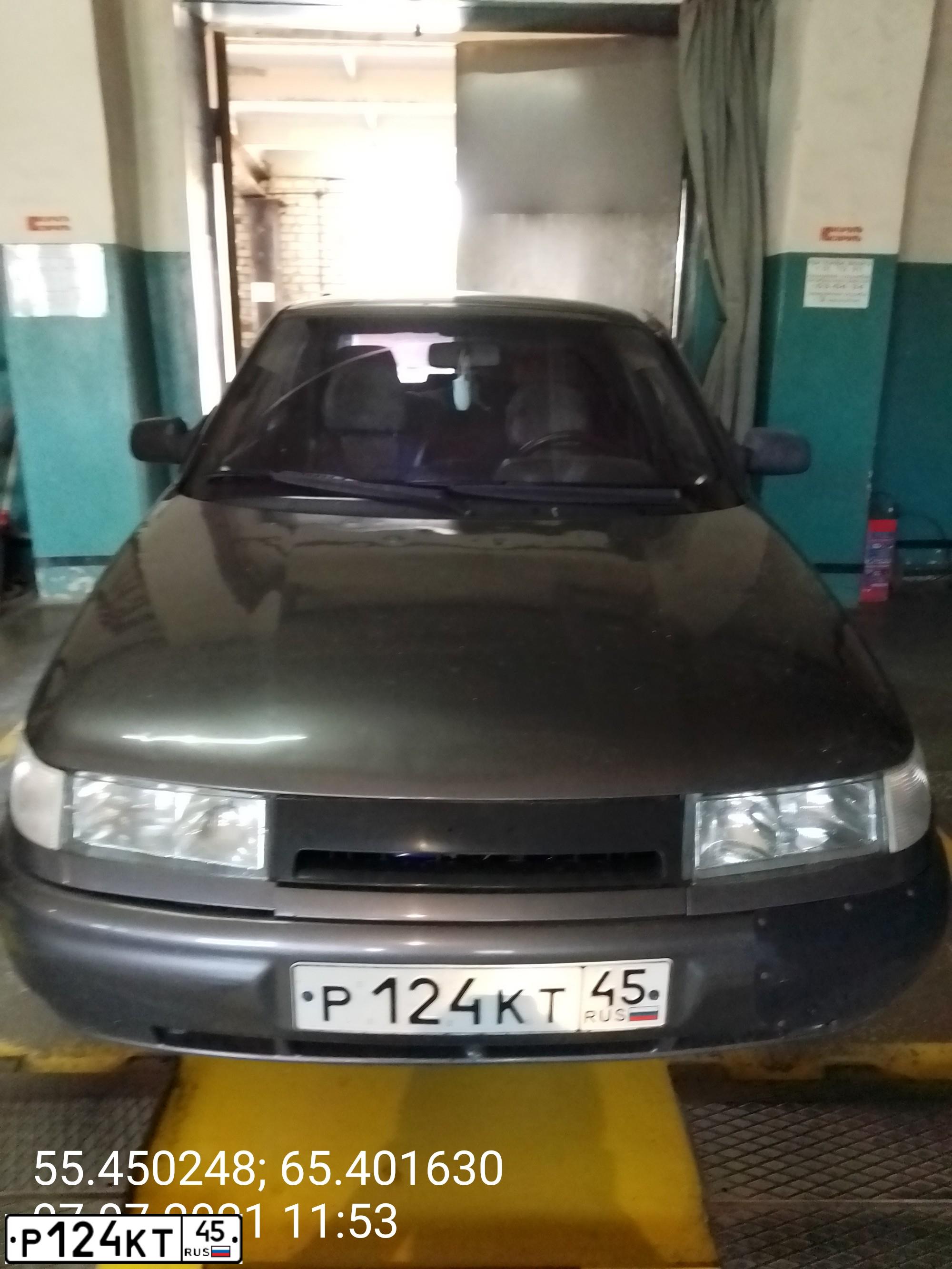 Фото автомобиля LADA 2110, 2004 — госномер Р124КТ45. Цвет: темно-серо-бежевый