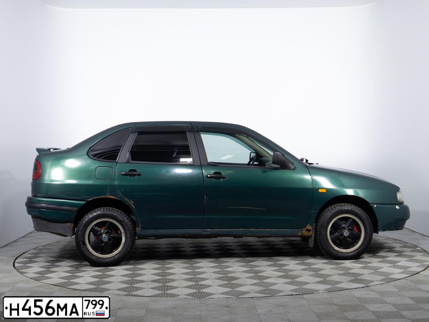 Фото автомобиля VOLKSWAGEN VW UNSPECIFIED, 1996 — госномер Р184РУ68. Цвет: ЗЕЛЕНЫЙ