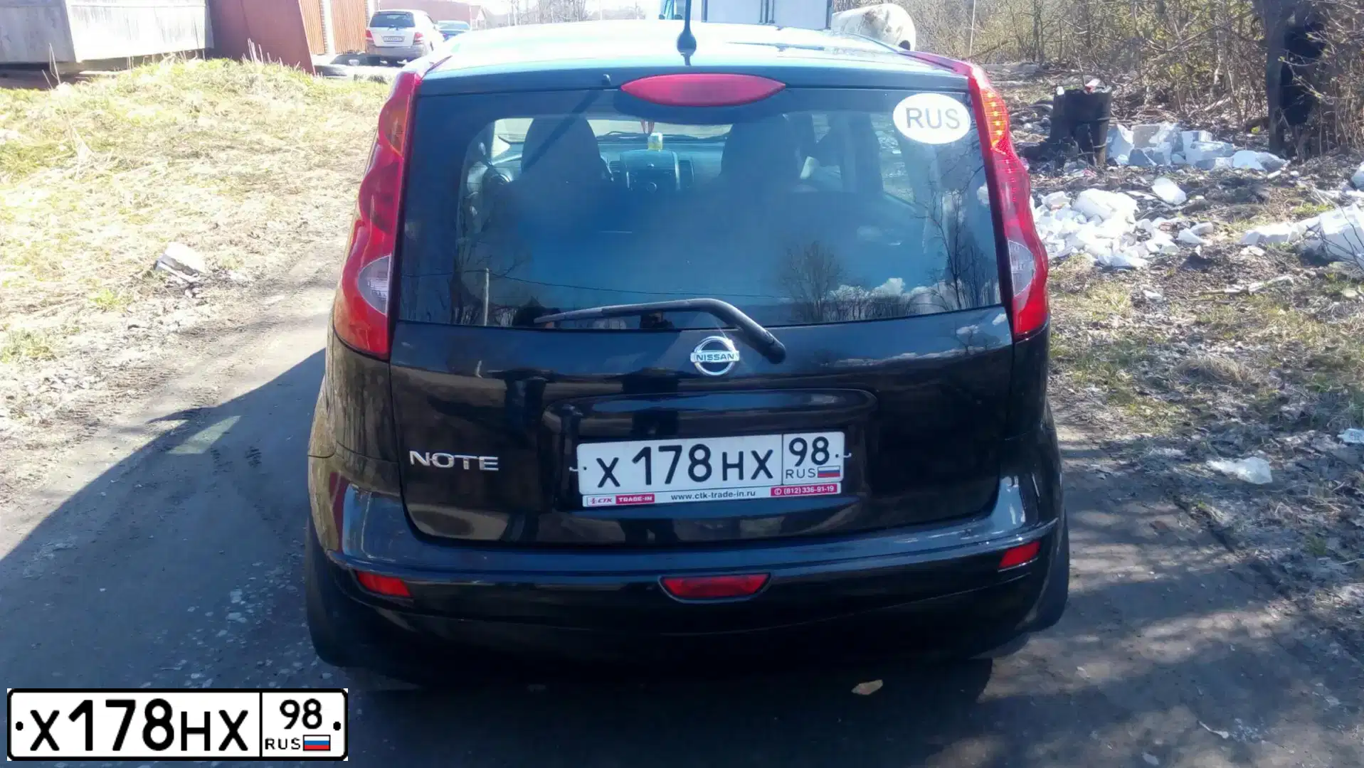Фото автомобиля NISSAN NOTE, 2008 — госномер А033ОА147. Цвет: ЧЕРНЫЙ