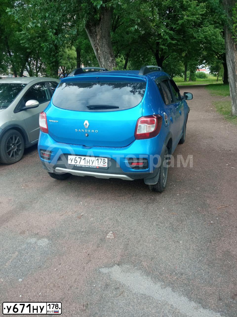 Фото автомобиля RENAULT SANDERO, 2016 — госномер У671НУ178. Цвет: СВЕТЛО-СИНИЙ