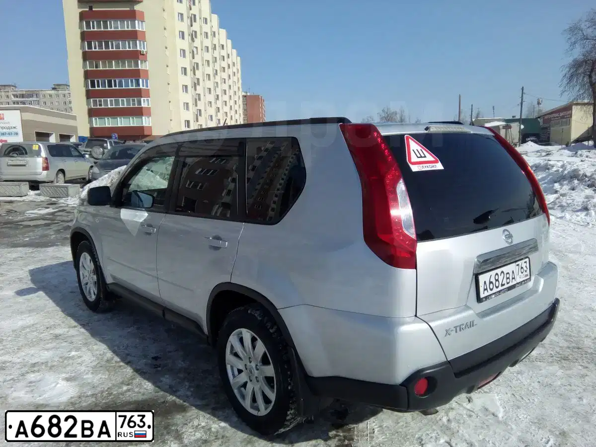 Фото автомобиля NISSAN X-TRAIL, 2011 — госномер С050КР163. Цвет: СЕРЕБРИСТЫЙ