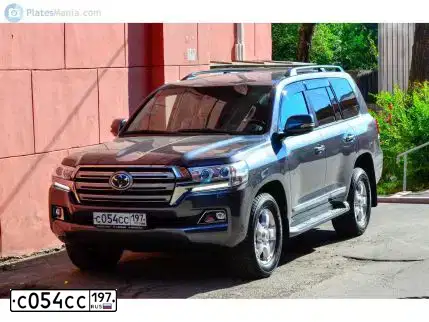 Фото автомобиля TOYOTA LANDCRUISER 200, 2016 — госномер Т022ЕР797. Цвет: Серый