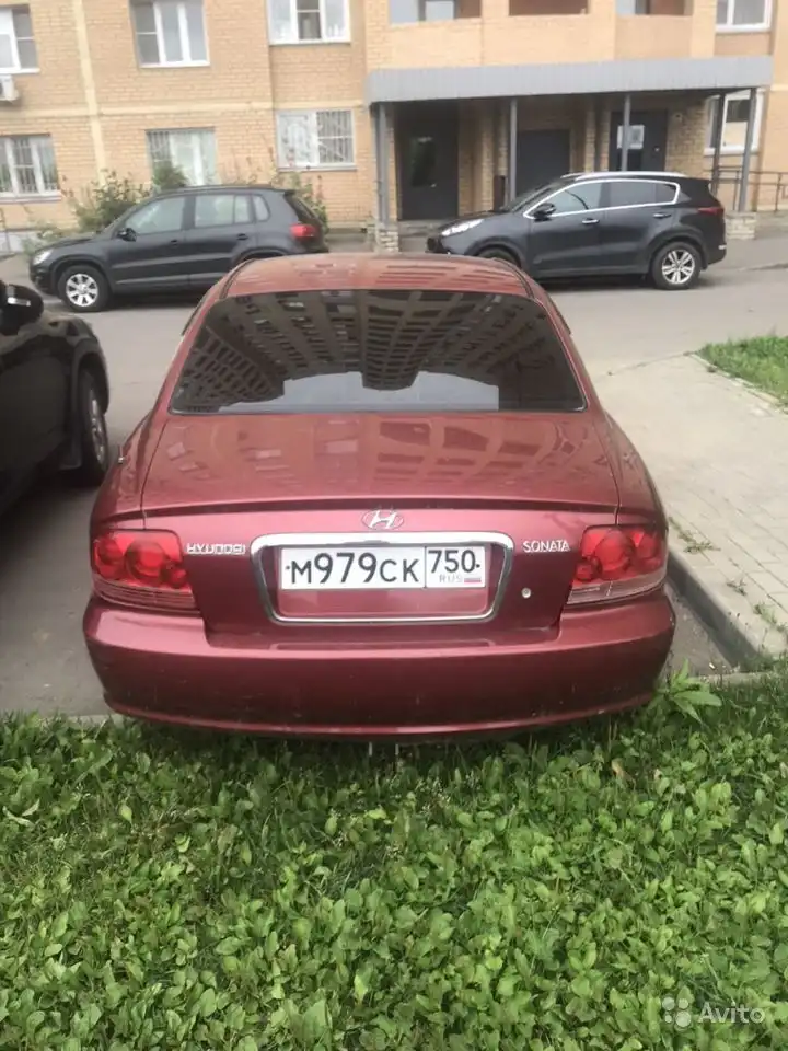 Фото автомобиля TAGAZ Z SONATA, 2006 — госномер М979СК750. Цвет: КРАСНЫЙ