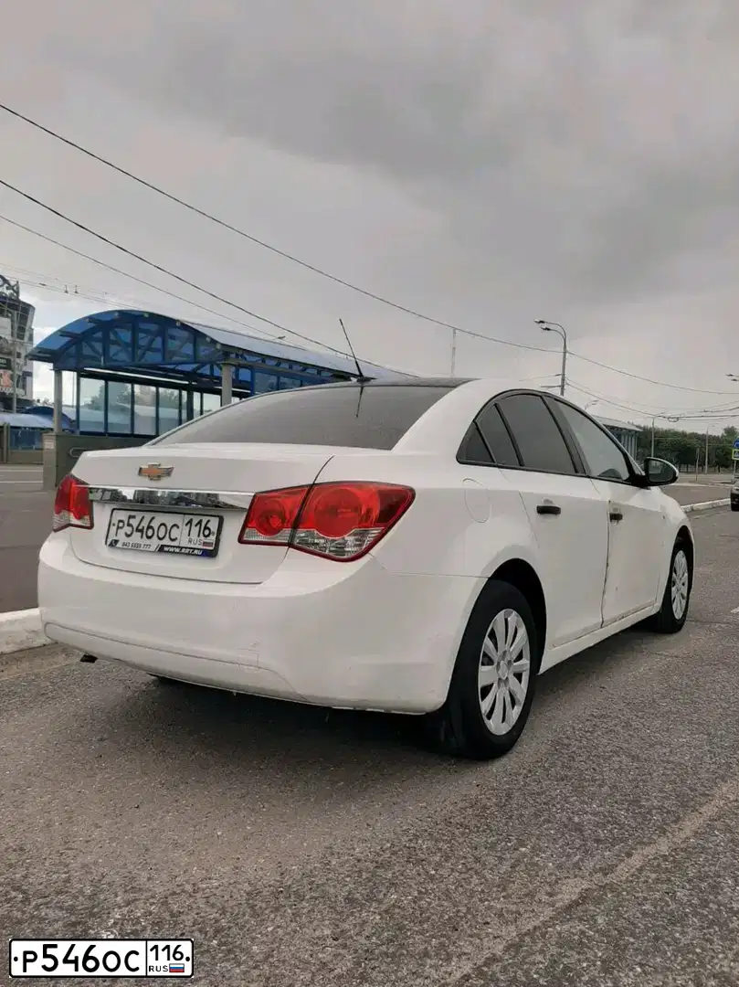 Фото автомобиля CHEVROLET CRUZE, 2012 — госномер Т354МВ152. Цвет: Белый
