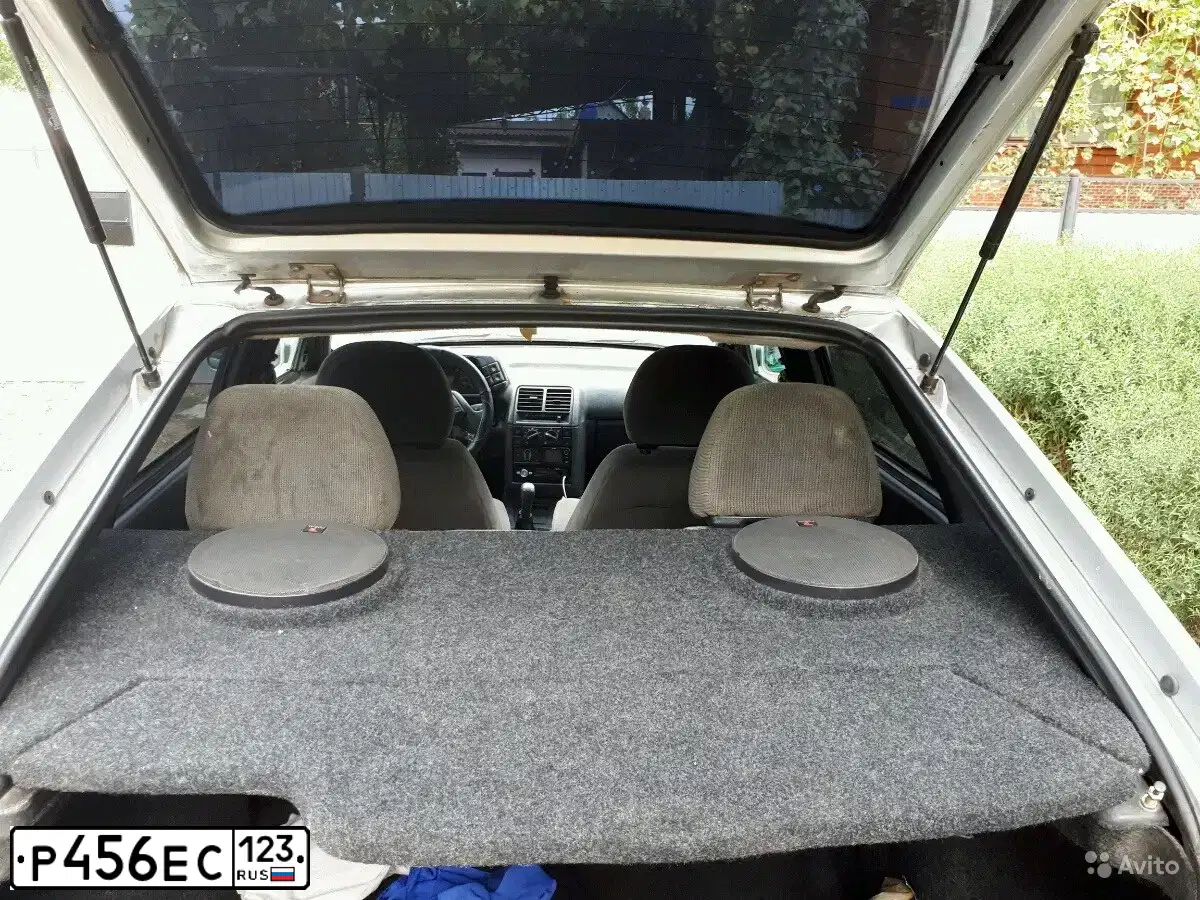 Фото автомобиля LADA 2112, 2005 — госномер Р456ЕС123. Цвет: СЕРЕБРИСТЫЙ