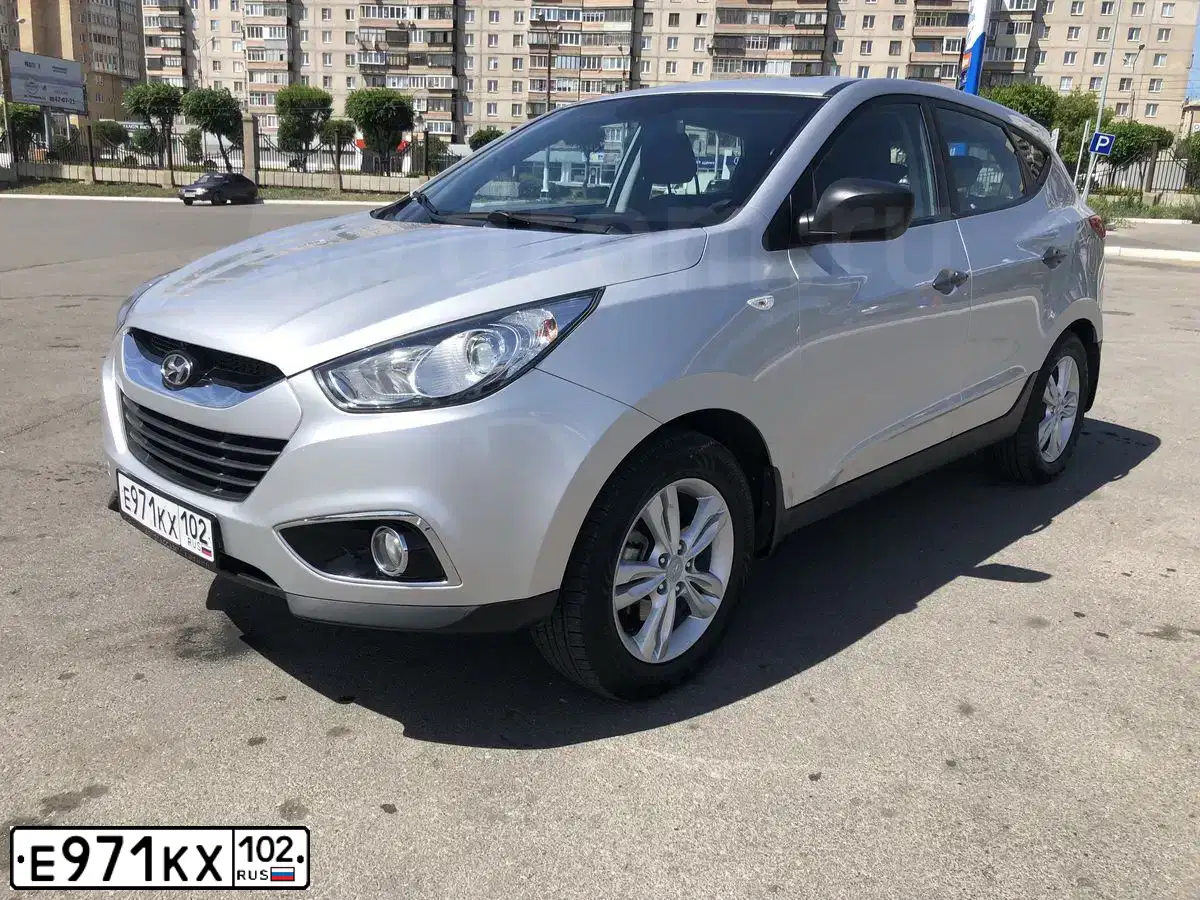Фото автомобиля HYUNDAI IX35, 2012 — госномер А934АЕ156. Цвет: СЕРЕБРИСТЫЙ