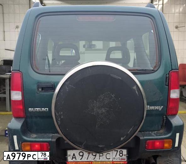 Фото автомобиля SUZUKI JIMNY, 1999 — госномер В655ХМ147. Цвет: ЗЕЛЕНЫЙ