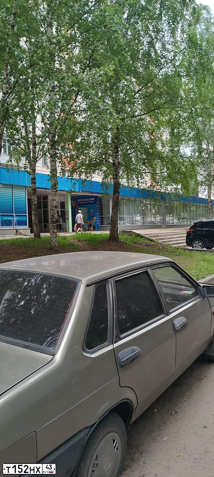 Фото автомобиля LADA 2109 SAMARA, 2001 — госномер В173УК43. Цвет: СЕРЕБРИСТЫЙ СЕРО-ЗЕЛЕНЫЙ