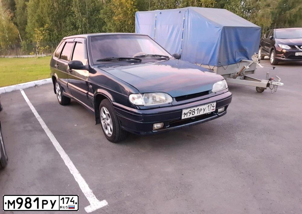 Фото автомобиля LADA 2114 SAMARA, 2007 — госномер А284АУ174. Цвет: Темно-зеленый